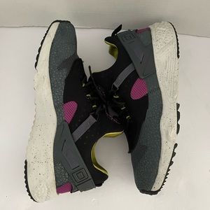 Size 11 NIKE Men AIR HUARACHE UTILITY Shoes 806979